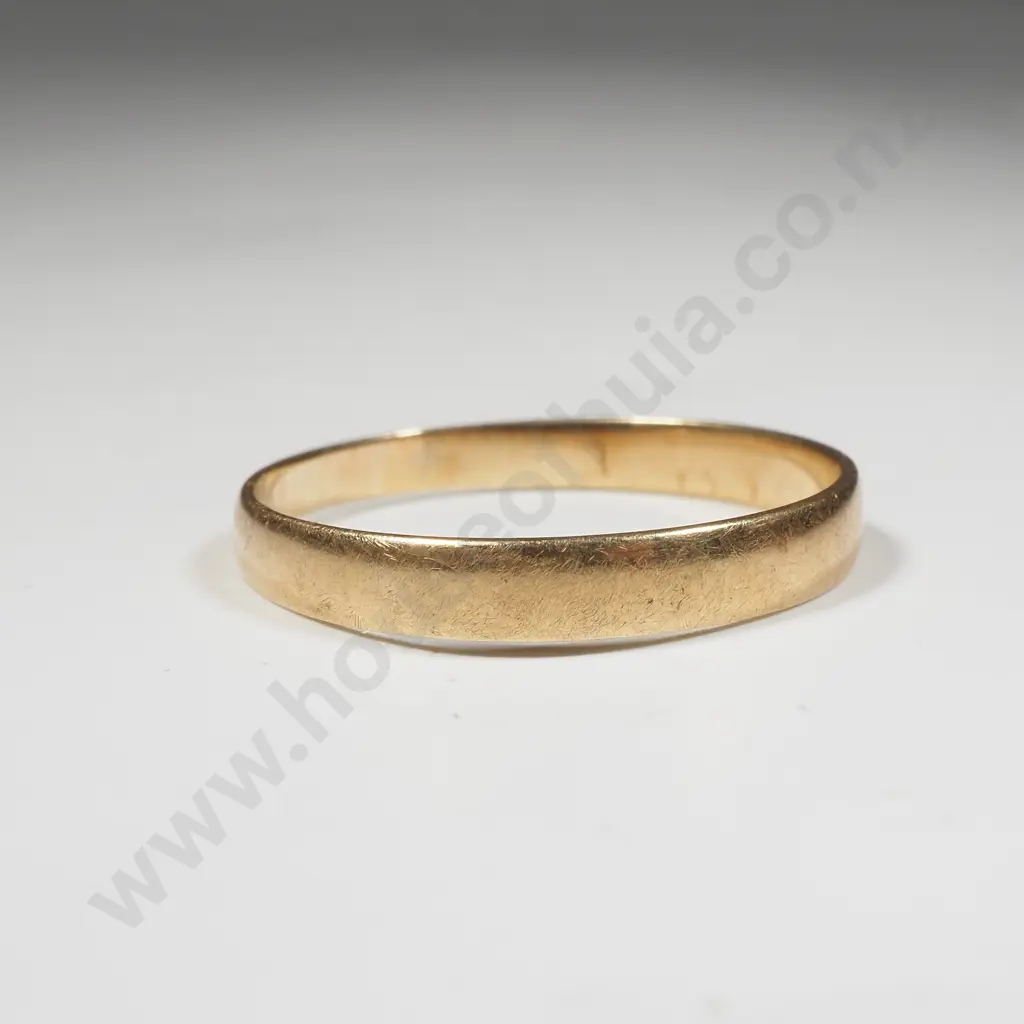 18ct Gold Ring Image 1++