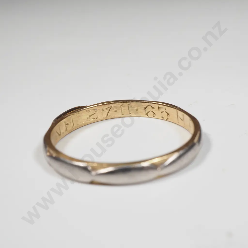 18ct Gold Ring Image 1++