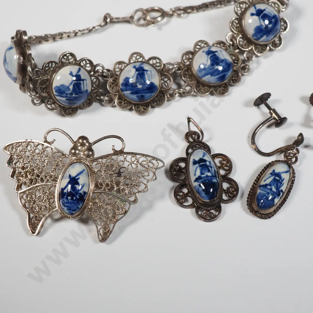 Sterling Silver Filigree Delft Bracelet, Pendant,  Brooch & Earrings Image 1++