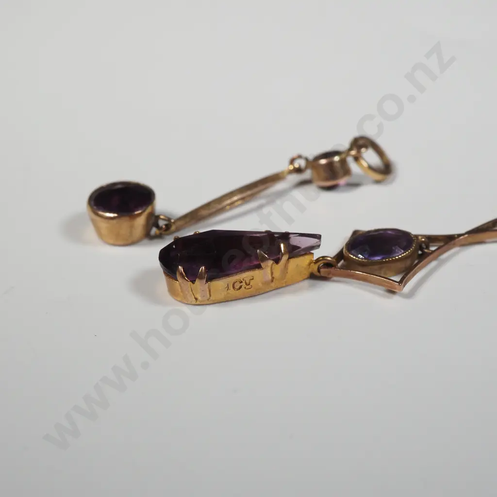 Two Antique 9ct Gold Pendants Image 1++