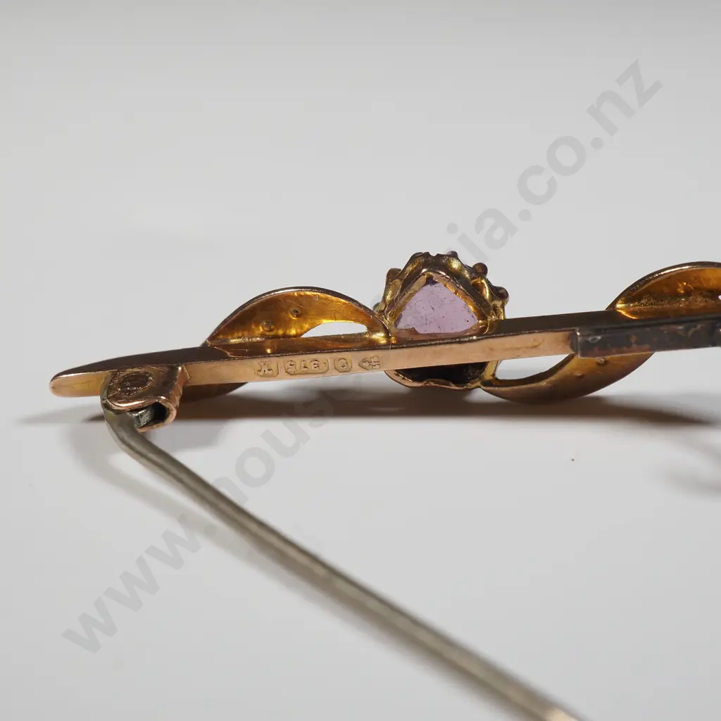 9ct Gold Brooch Image 1++