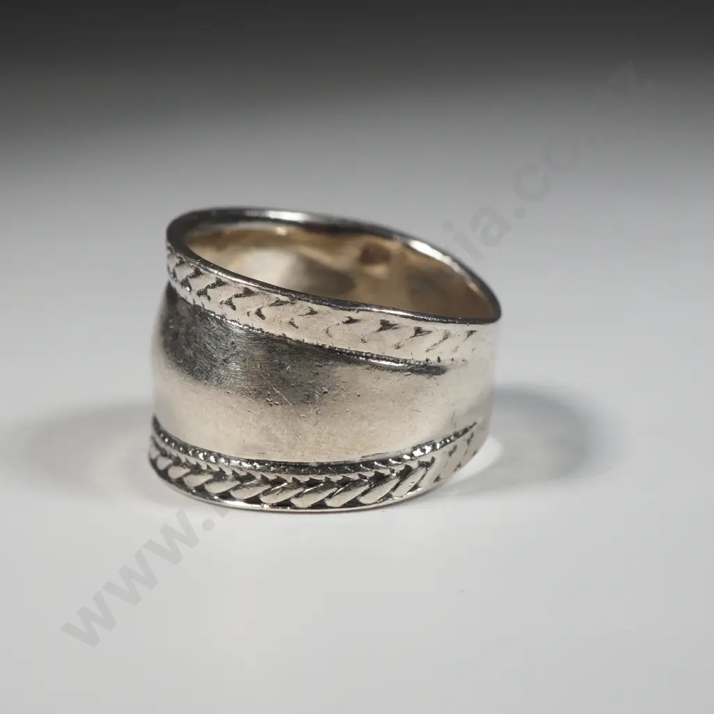 Wide Sterling Silver Band Ring with Rope Edge Image 1++