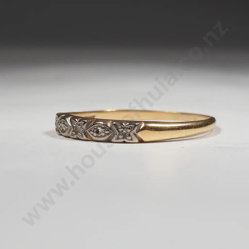 18ct Gold Ring Image 1++