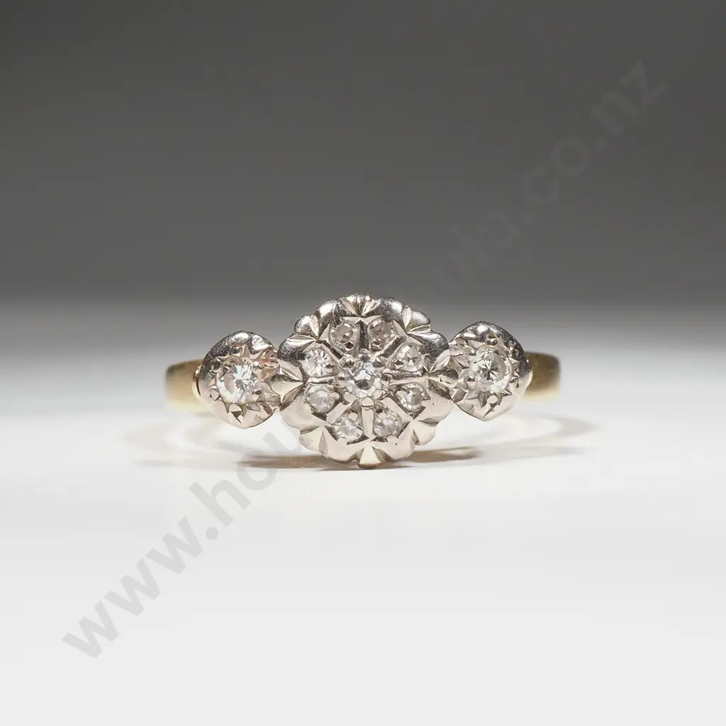 18ct Gold Ring Image 1++