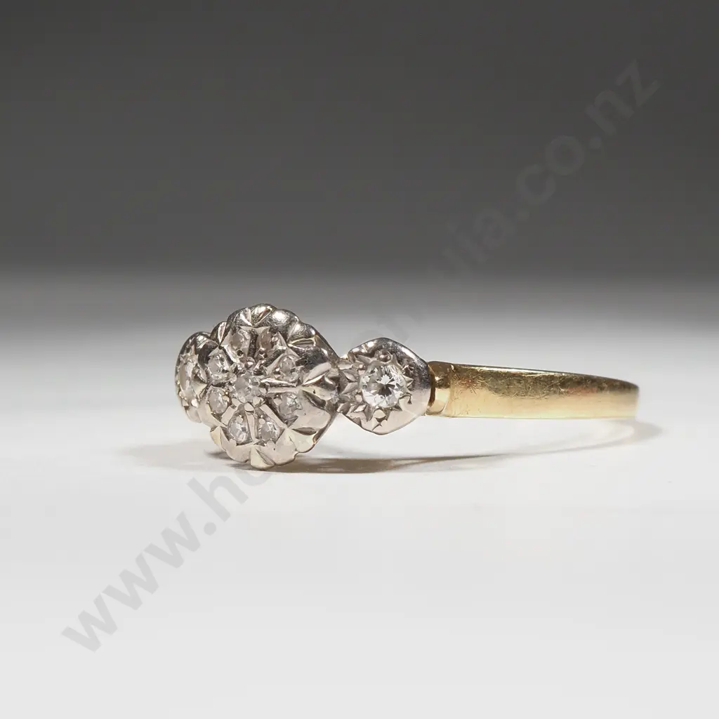 18ct Gold Ring Image 1++
