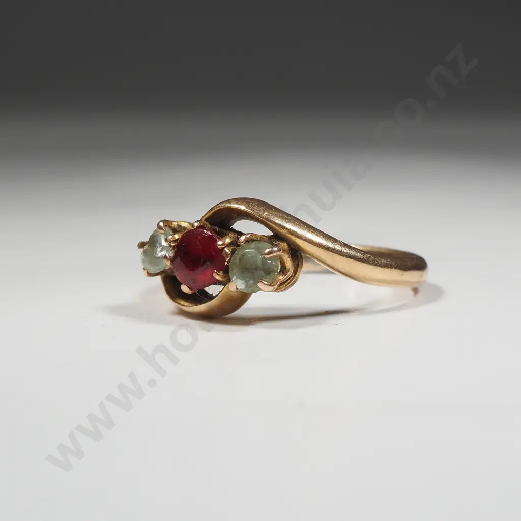18ct Gold Gem Ring Image 1++