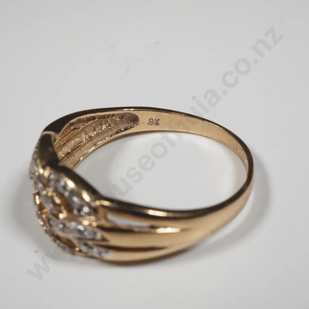 9ct Gold Ring Image 1++