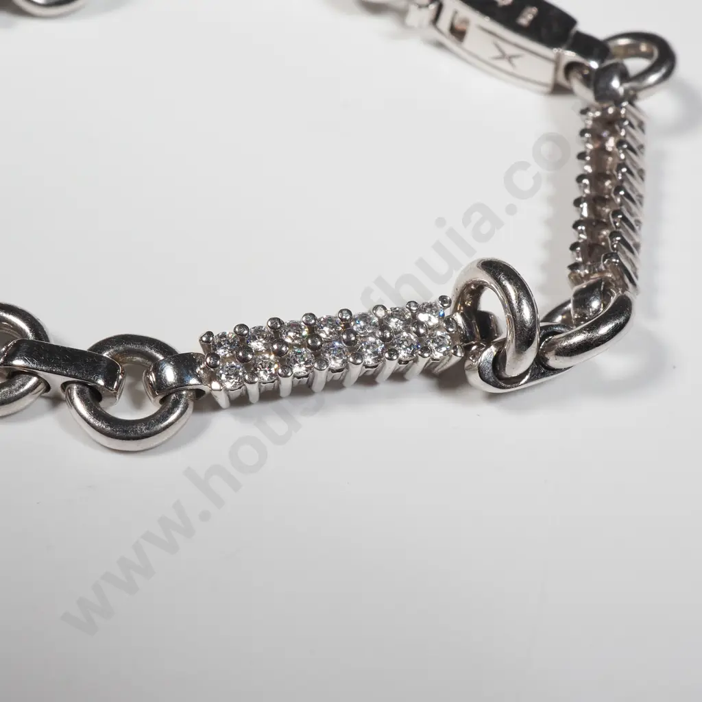 9ct White Gold Bracelet Image 1++