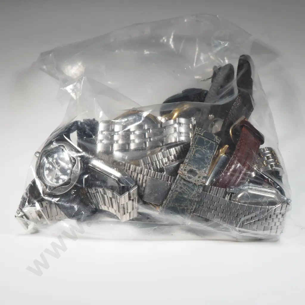 Collection Of Eleven Gents Watches Including A Seiko, Lorus & Agfa Image 1++