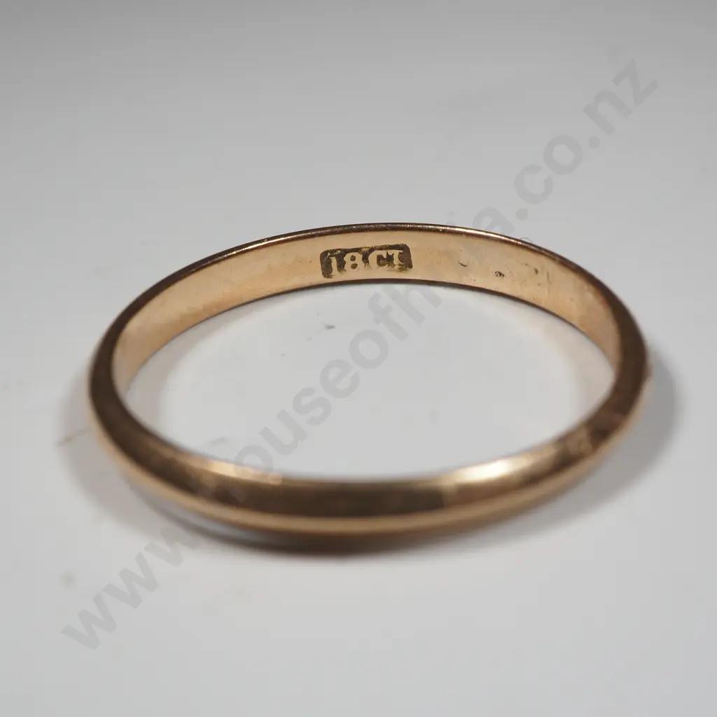 18ct Gold Wedding Band Image 1++