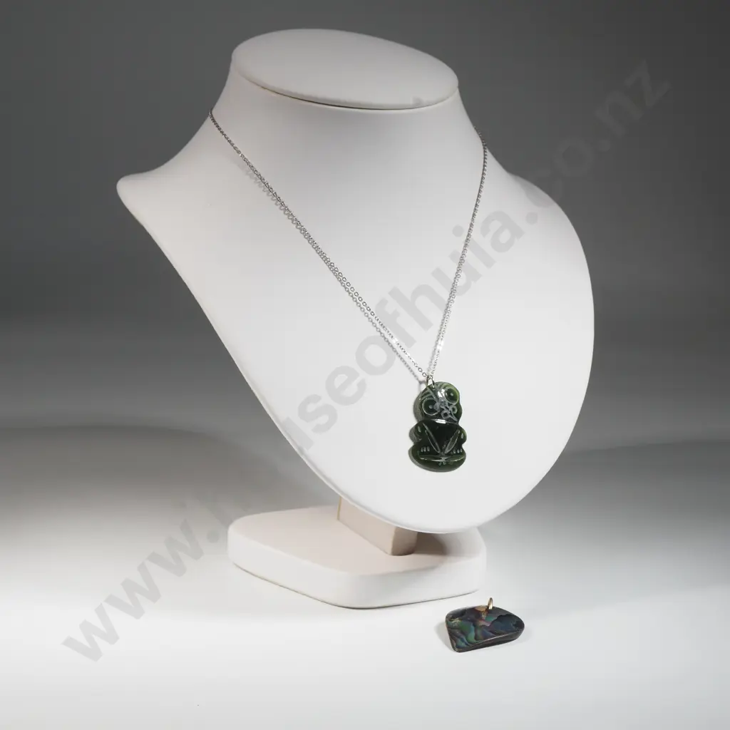 Greenstone Tiki On Chain & A Paua Shell Pendant  Image 1++