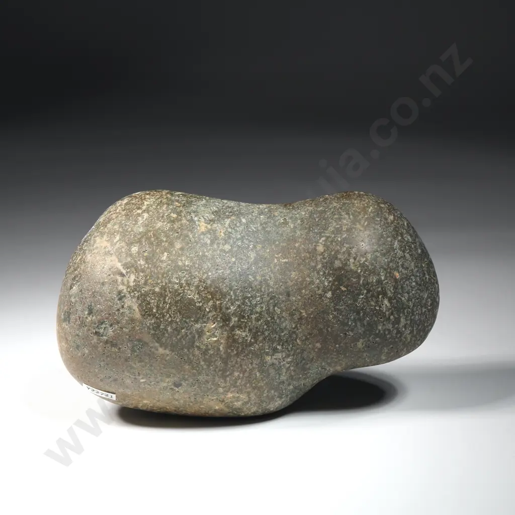 Pre-European Stone Māhē - Collected in Southland Y22721 Image 1++