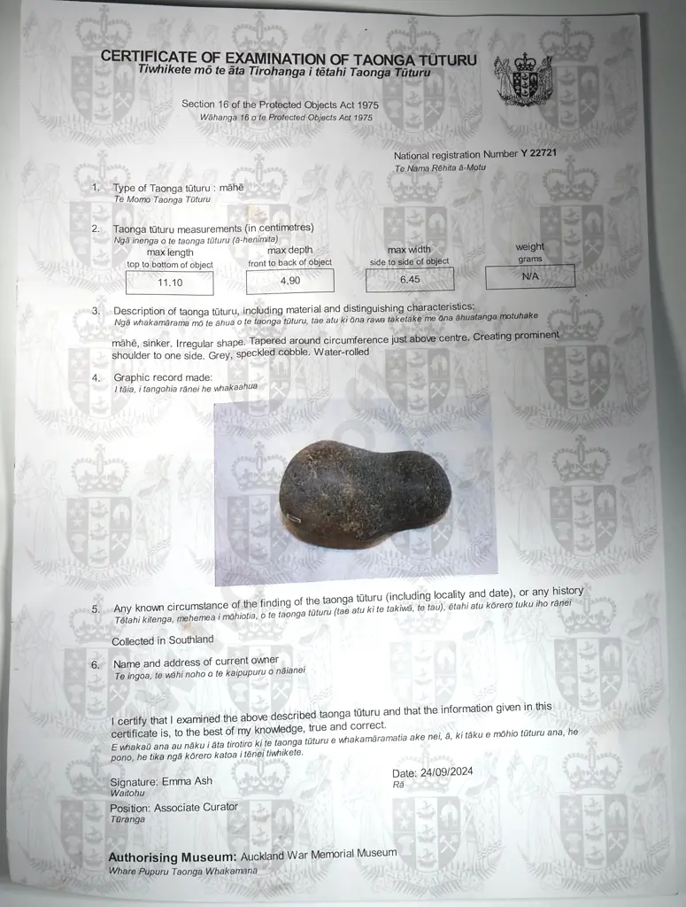 Pre-European Stone Māhē - Collected in Southland Y22721 Image 1++