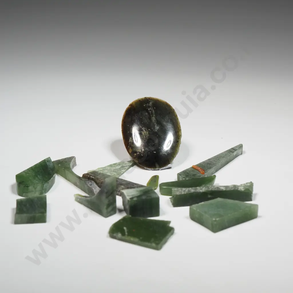 Bag of Greenstone Pieces Image 1++