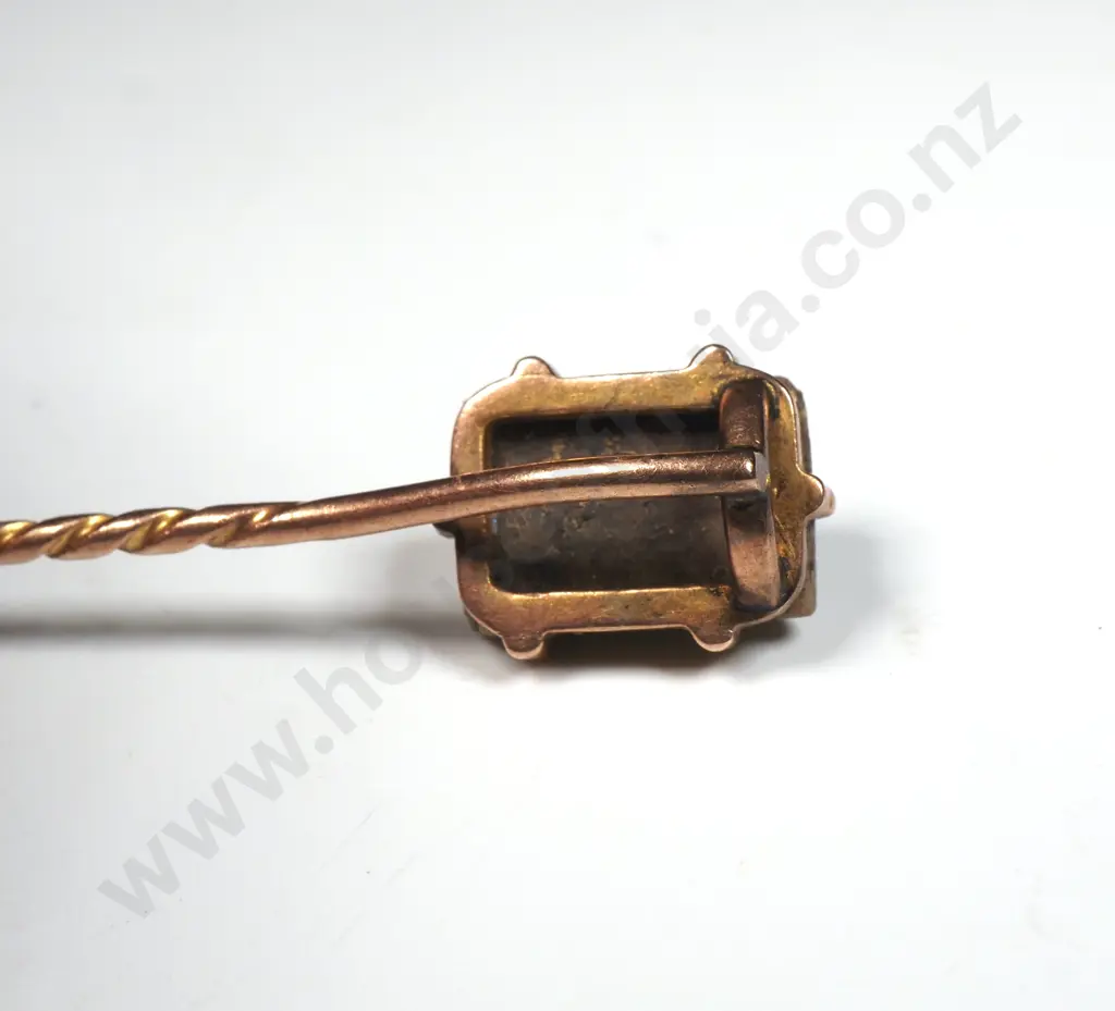 Exquisite Mounted Colonial Gold Bearing Quartz Stick Pin in 9ct Gold in Period NZ Jewellers Box - R W Sargent Hawera Image 1++