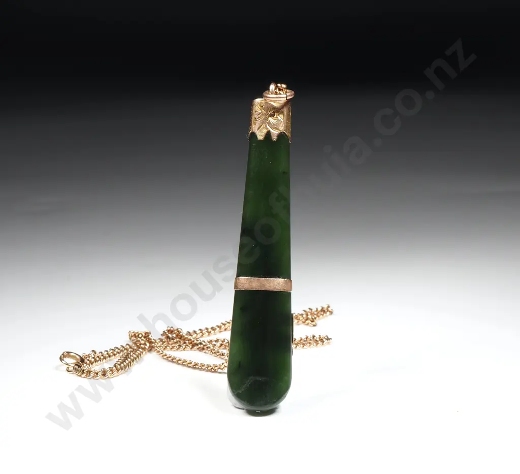 Scarce Antique 9ct Gold Greenstone Pendant "Trents" in Period Wellington Jewellers Box, WW1 Military Interest Image 1++
