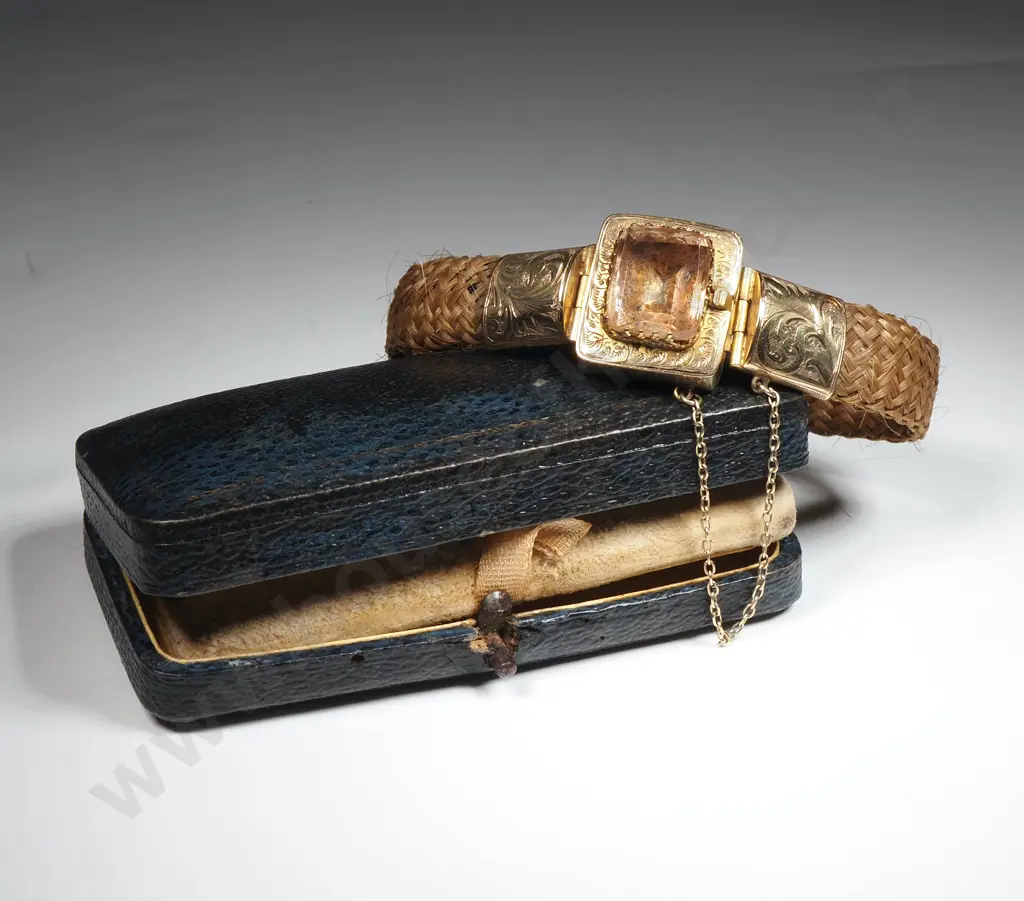 Impressive New Zealand A Kohn Mourning Bracelet w 15ct Gold Ornate Mounts & Large Clear Gem in Period Kohn Box Image 1++