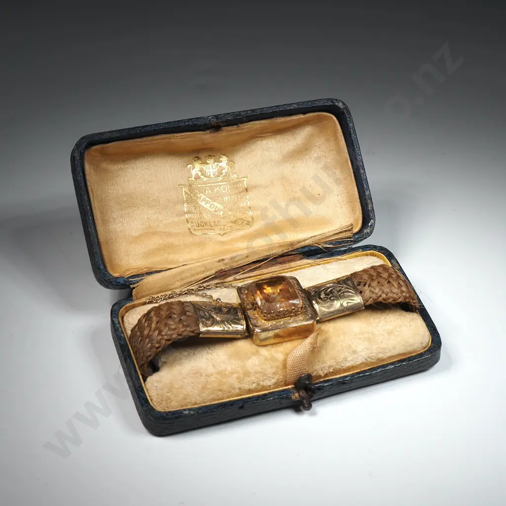 Impressive New Zealand A Kohn Mourning Bracelet w 15ct Gold Ornate Mounts & Large Clear Gem in Period Kohn Box Image 1++