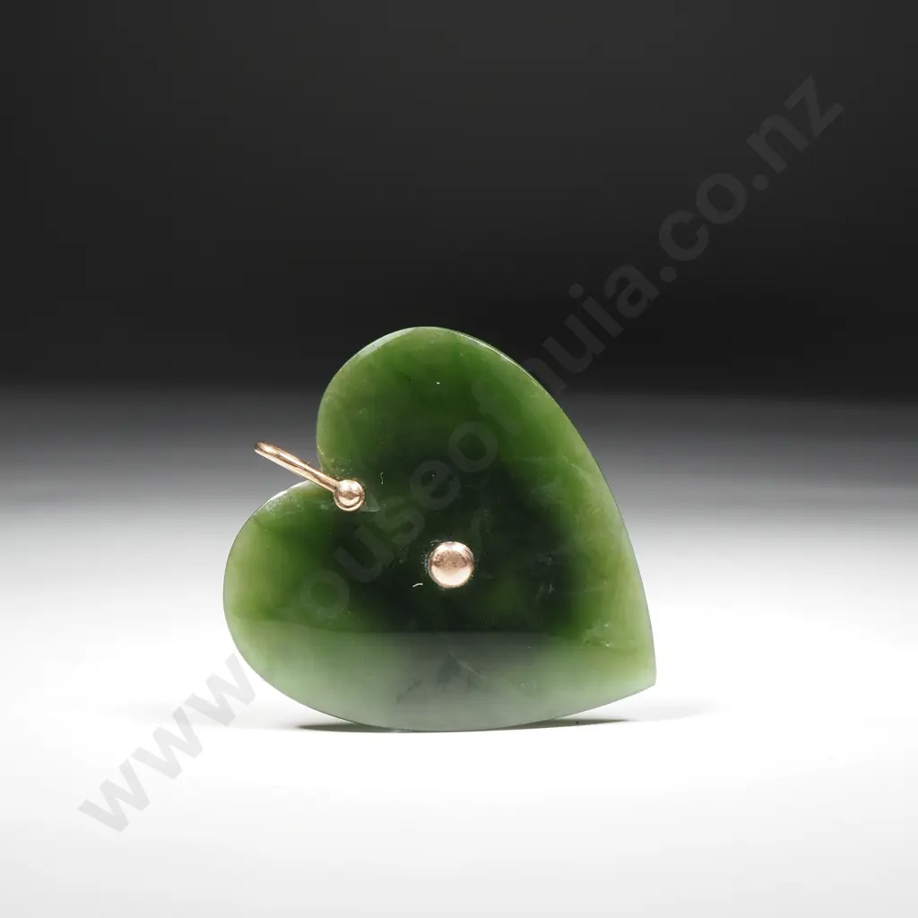 Colonial New Zealand 9ct Gold & Greenstone Kia Ora Heart Pendant Image 1++