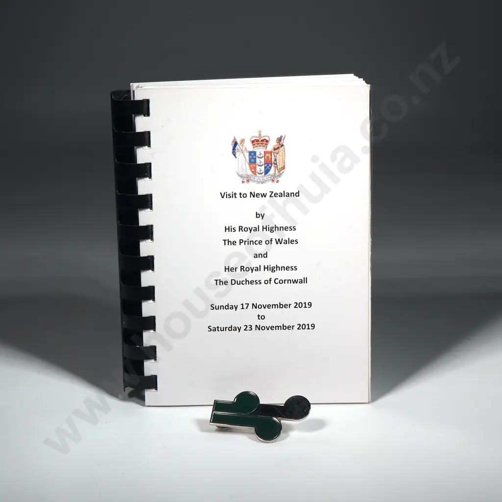 Important New Zealand Diplocmatic Book Relating to the Visit of Prince Charles & Official Visit Badge  Image 1++