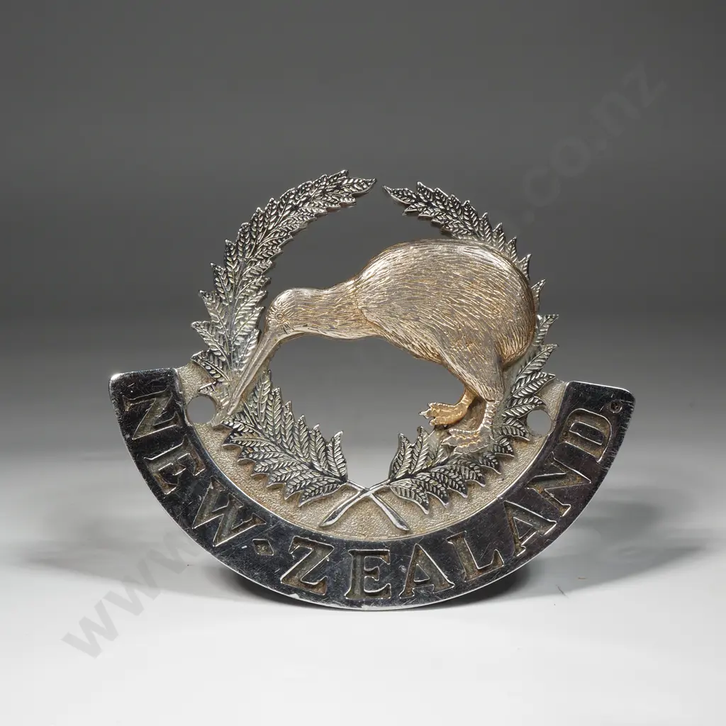 Vintage Chrome Car Badge Featuring A Kiwi & Two Ferns Above "New Zealand"  Image 1++