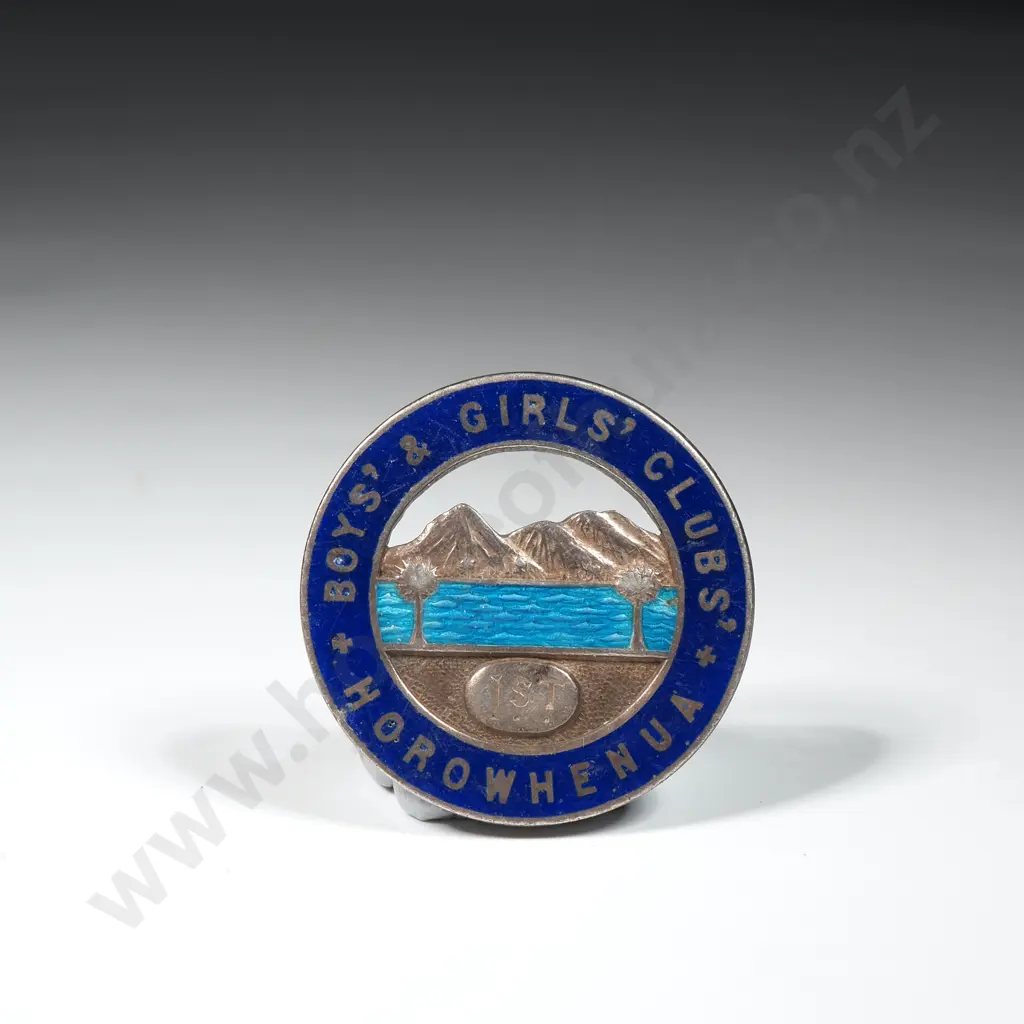 Antique Horowhenua Boys & Girls Clubs 1st Prize Badge in Sterling Silver & Enamel Image 1++