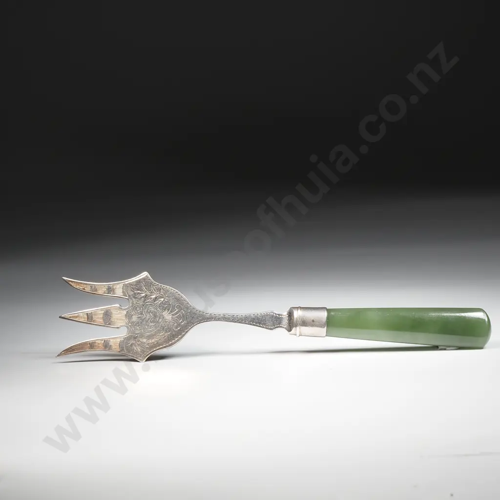 Greenstone & Sterling Silver Bread Fork with Engraved Tiki & Leaves Image 1++