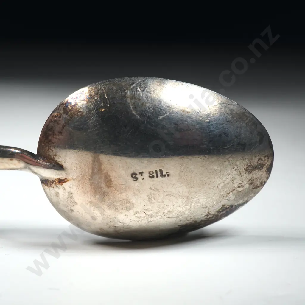 Greenstone Handled Spoon w Kiwi Finial - Sterling Silver Image 1++