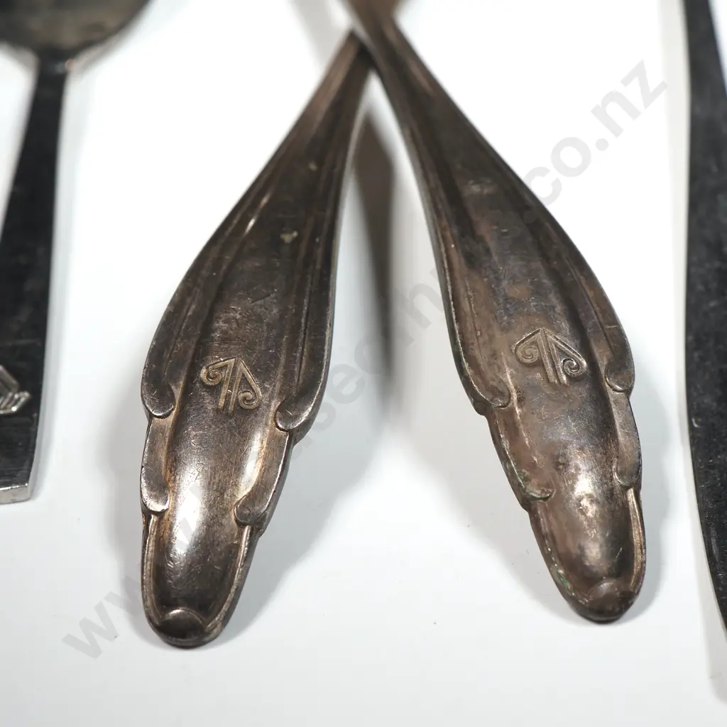 Assorted Lot of Vintage Air New Zealand Cutlery  Image 1++