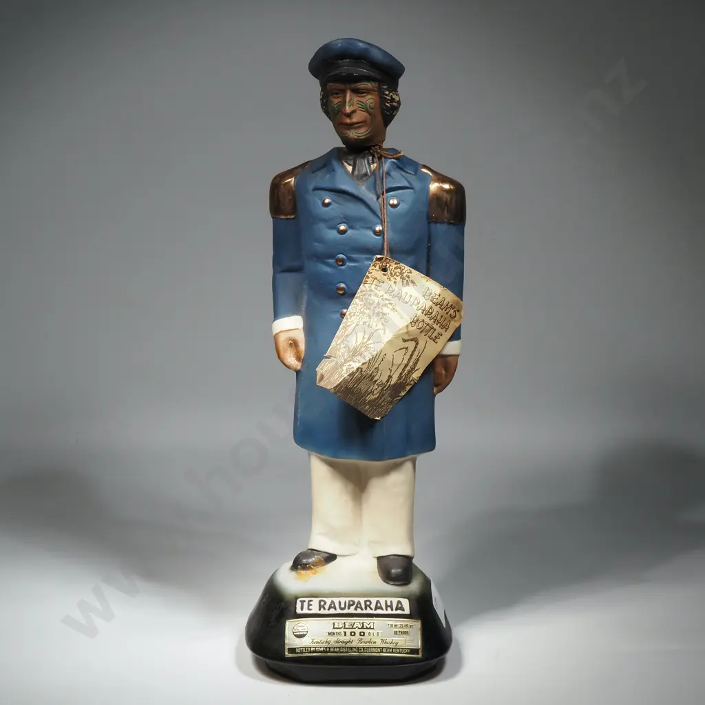 One Jim Bean Te Rauparaha Bourbon Whiskey Decanter w Music Box Image 1++