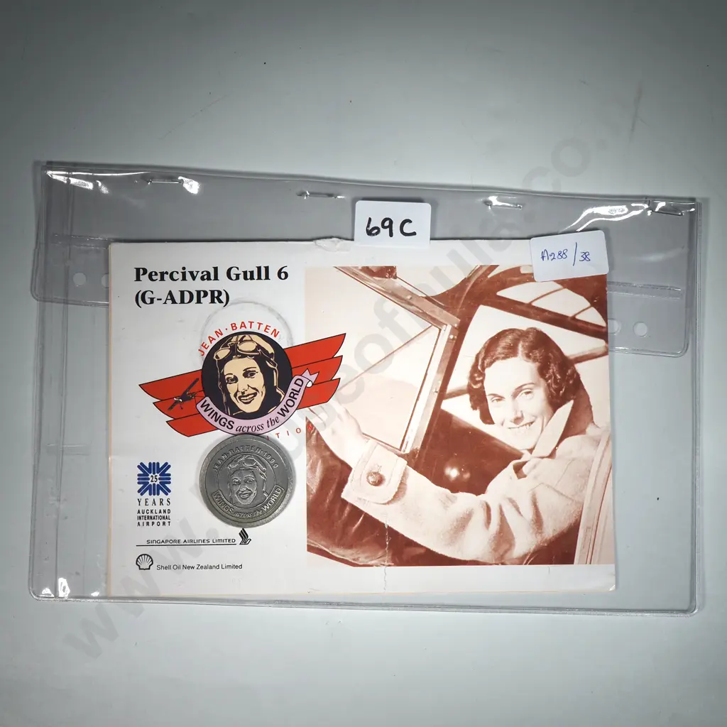 NZ Aviator Jean Batten Commemorative Set CelebratingHer "Wings Across The World" &the 25th  Anniversary Auckland Airport Image 1++