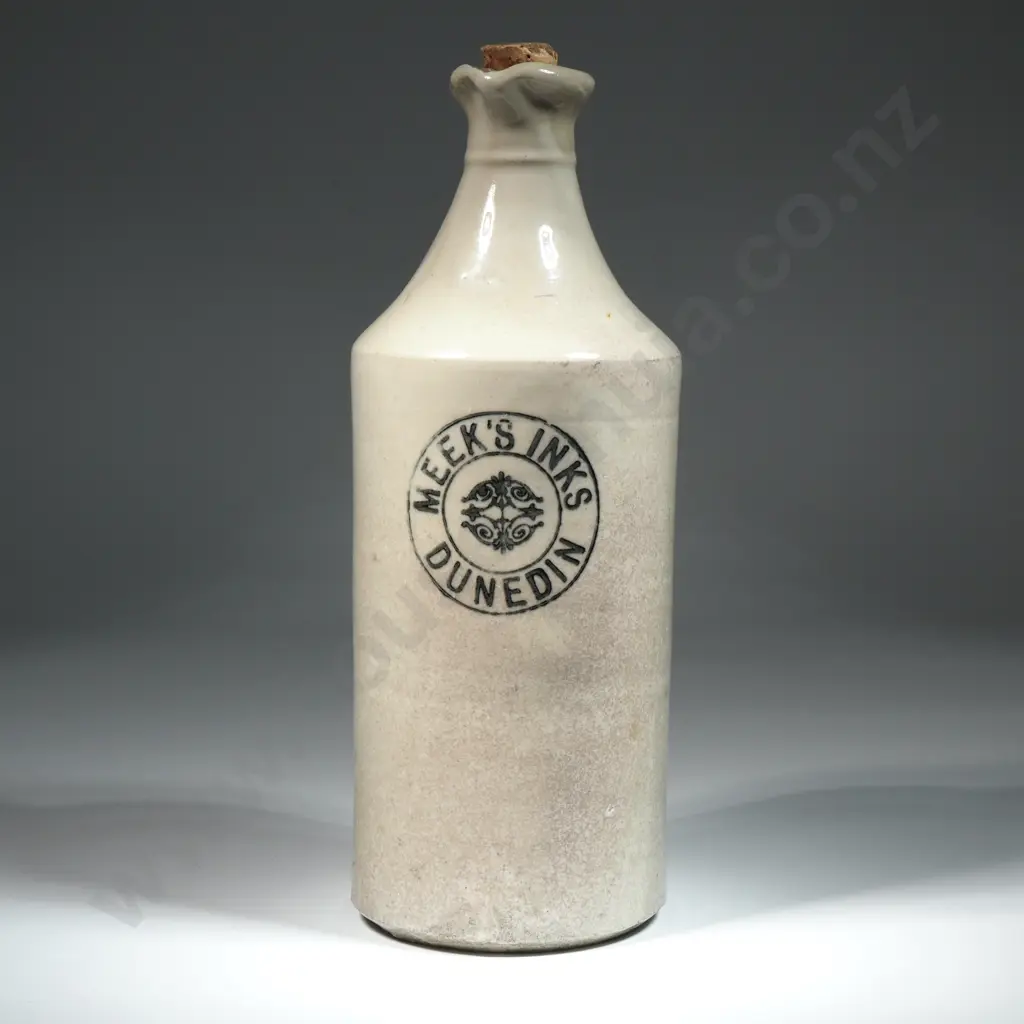 Meek's Inks Dunedin Stoneware bottle (26cm) Image 1++
