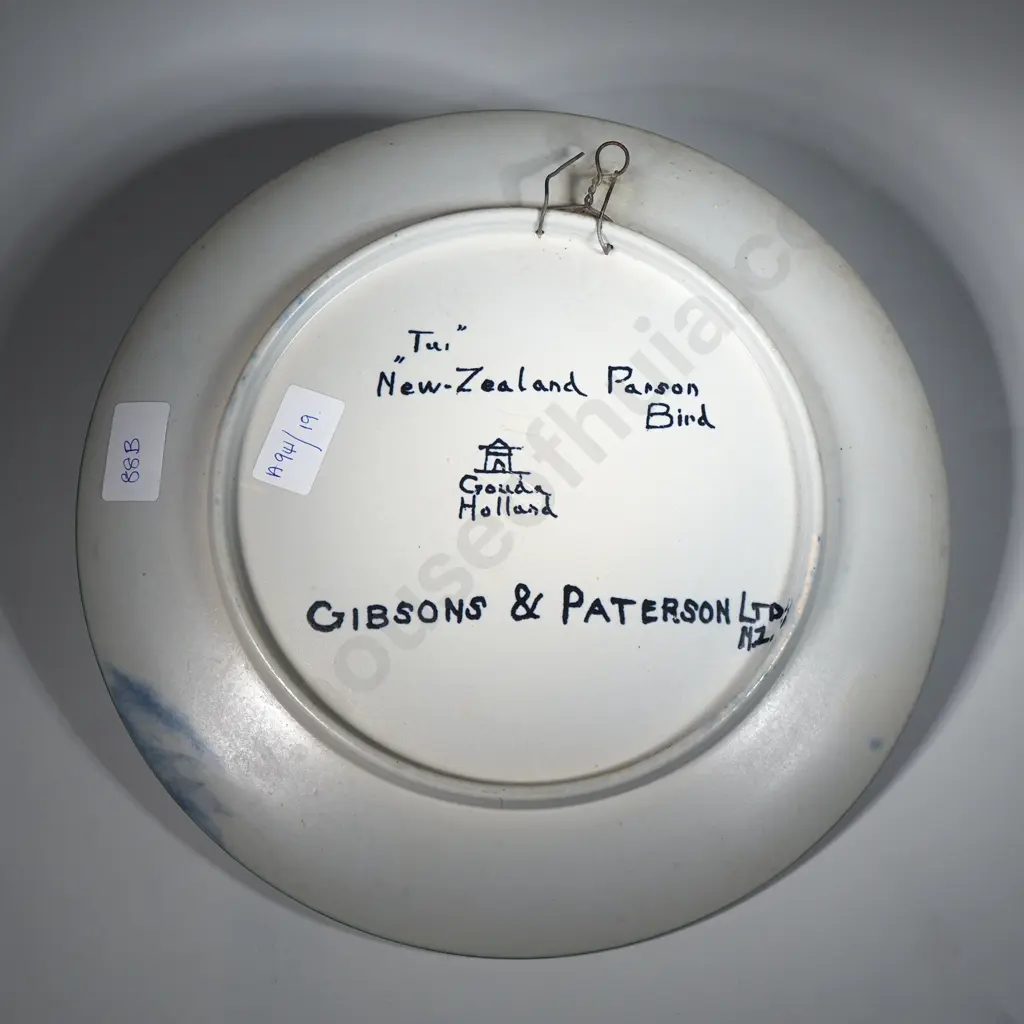 Gouda Hand-Painted  "Tui, New Zealand Parson Bird " Plaque, Circa 1910, Signed "Kiwi Holland, Gibson & Patterson Ltd Image 1++