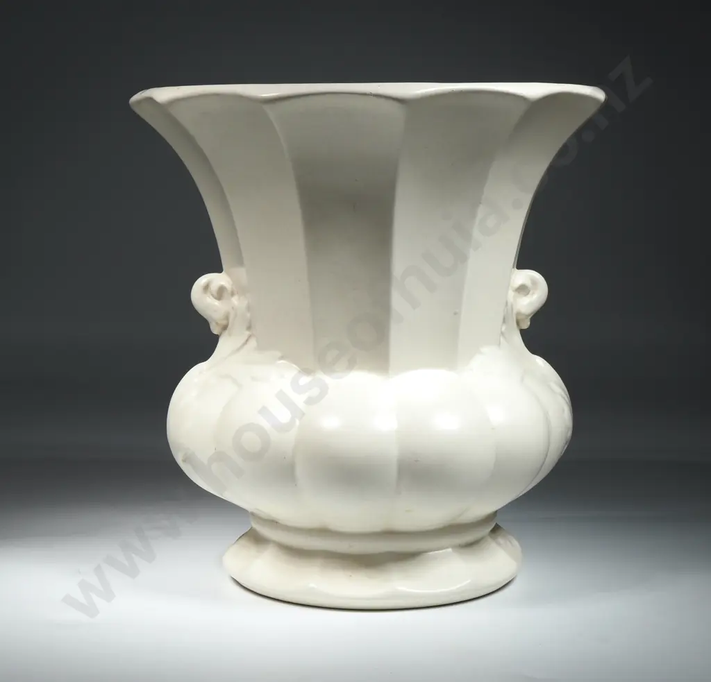 White Crown Lynn Flat Top Urn. Vase N0. 603. H170 x D 160mm   Image 1++