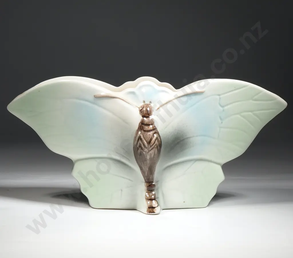 Titan Studio Butterfly/ Moth Vase B -103 Image 1++