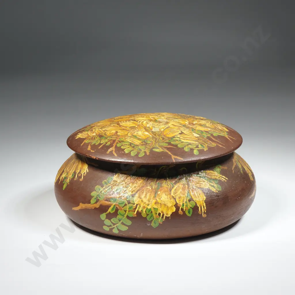 Wooden trinket box with lid, decorated with Kowhai Decoration Image 1++