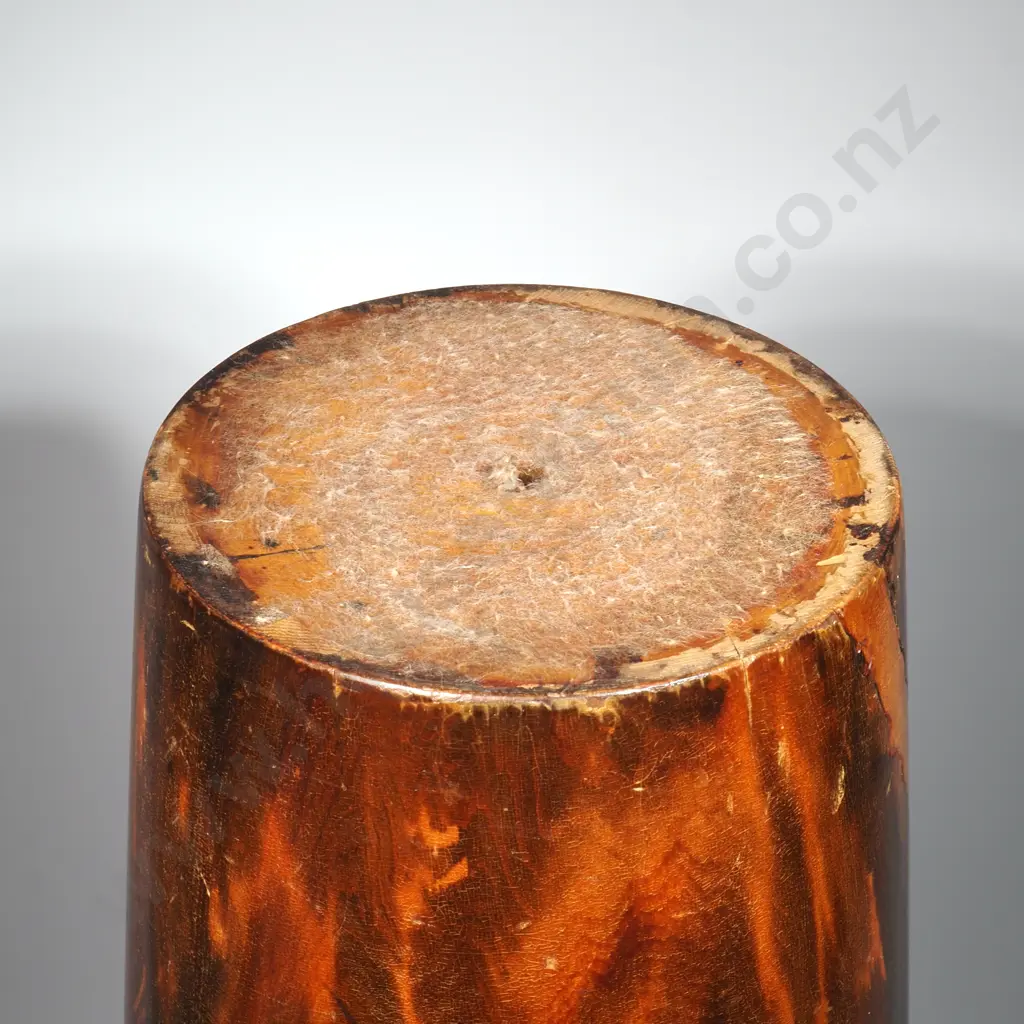 Large Jane Brenkley Vase Depicting a Pair of Tui Sitting in a Tree Image 1++