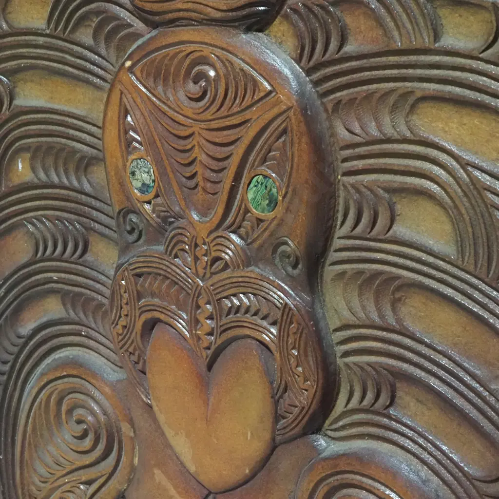 Traditional Well Carved Maori Carved Panel Known As A Pou Pou Or Whakairo Image 1++