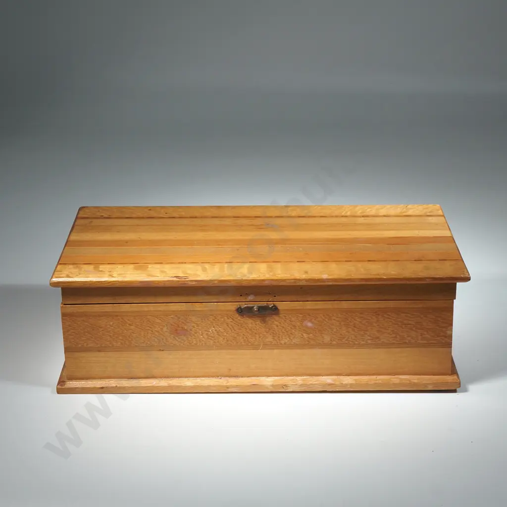Vintage Box Made From A Variety Of New Zealand Timbers Image 1++