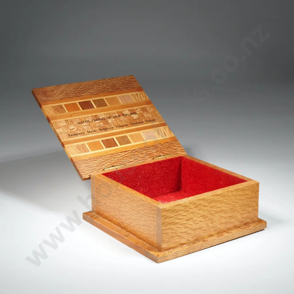 Woods of New Zealand Trinket Box, Image 1++