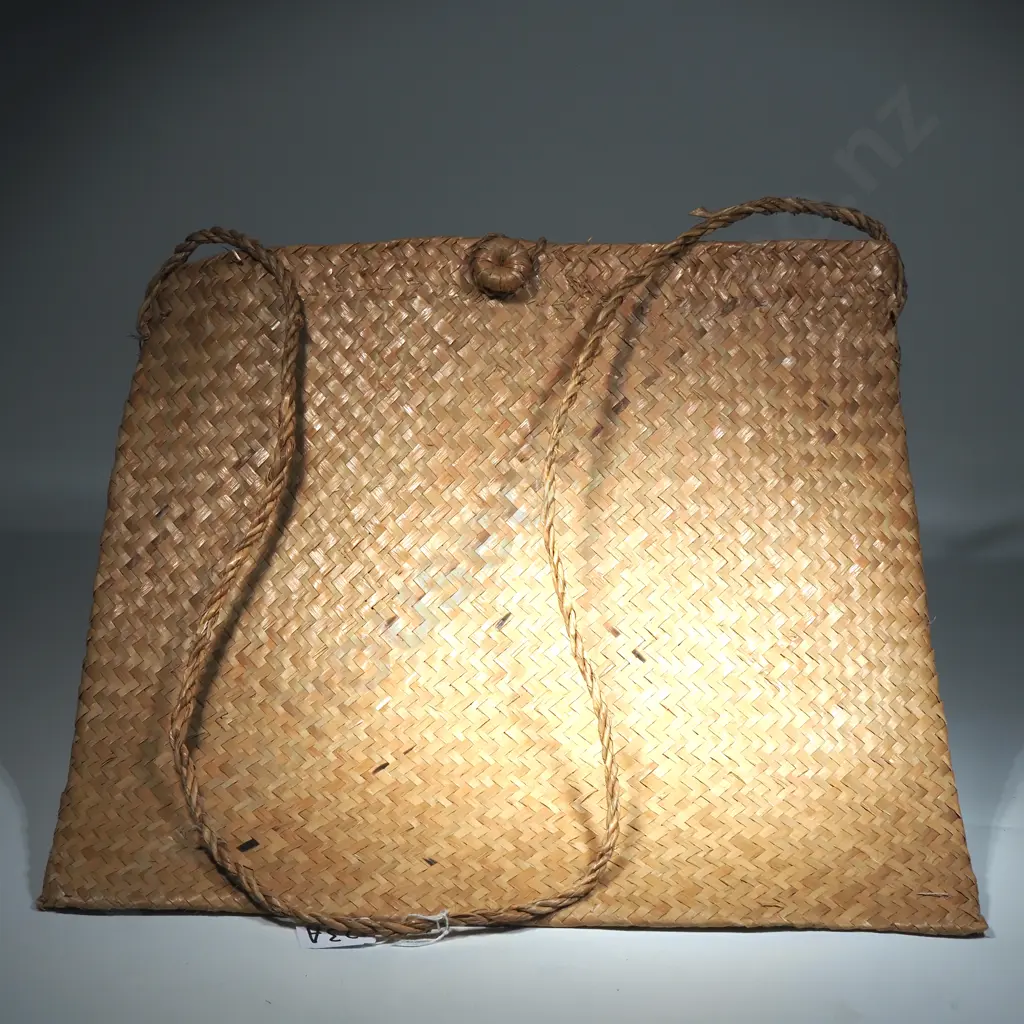 Large Handwoven Flax Basket Or Kete. H370 x L410 Image 1++