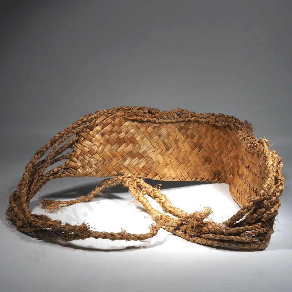 Woven Flax Belt or Tatua. Length 1320mm   Image 1++