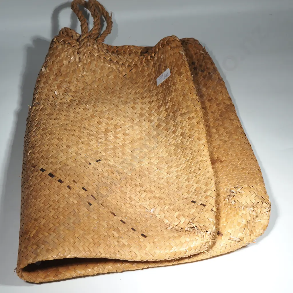 Vintage Large Woven Kete Image 1++