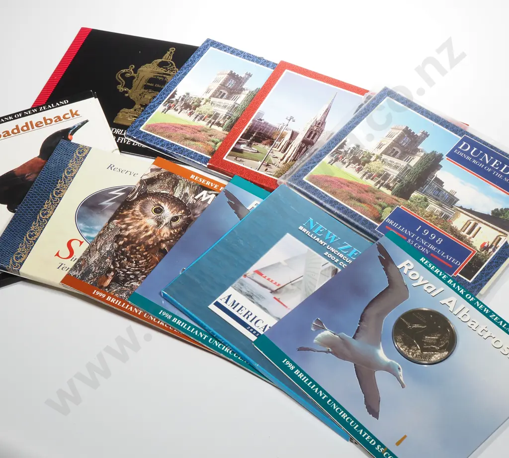 10 New Zealand Uncirculated $5 Coin Sets  Image 1++