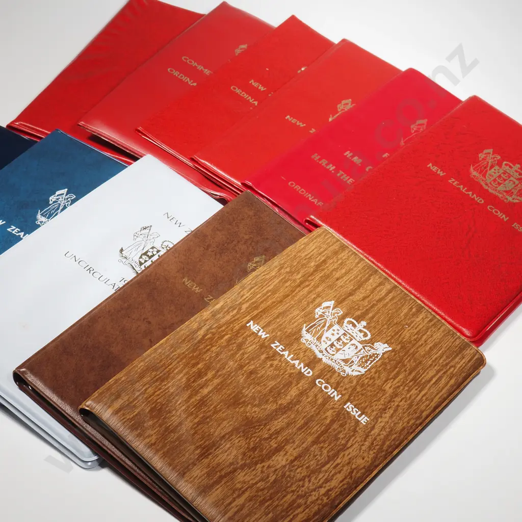 Assorted Lot of 11 New Zealand UNC Sets  Image 1++