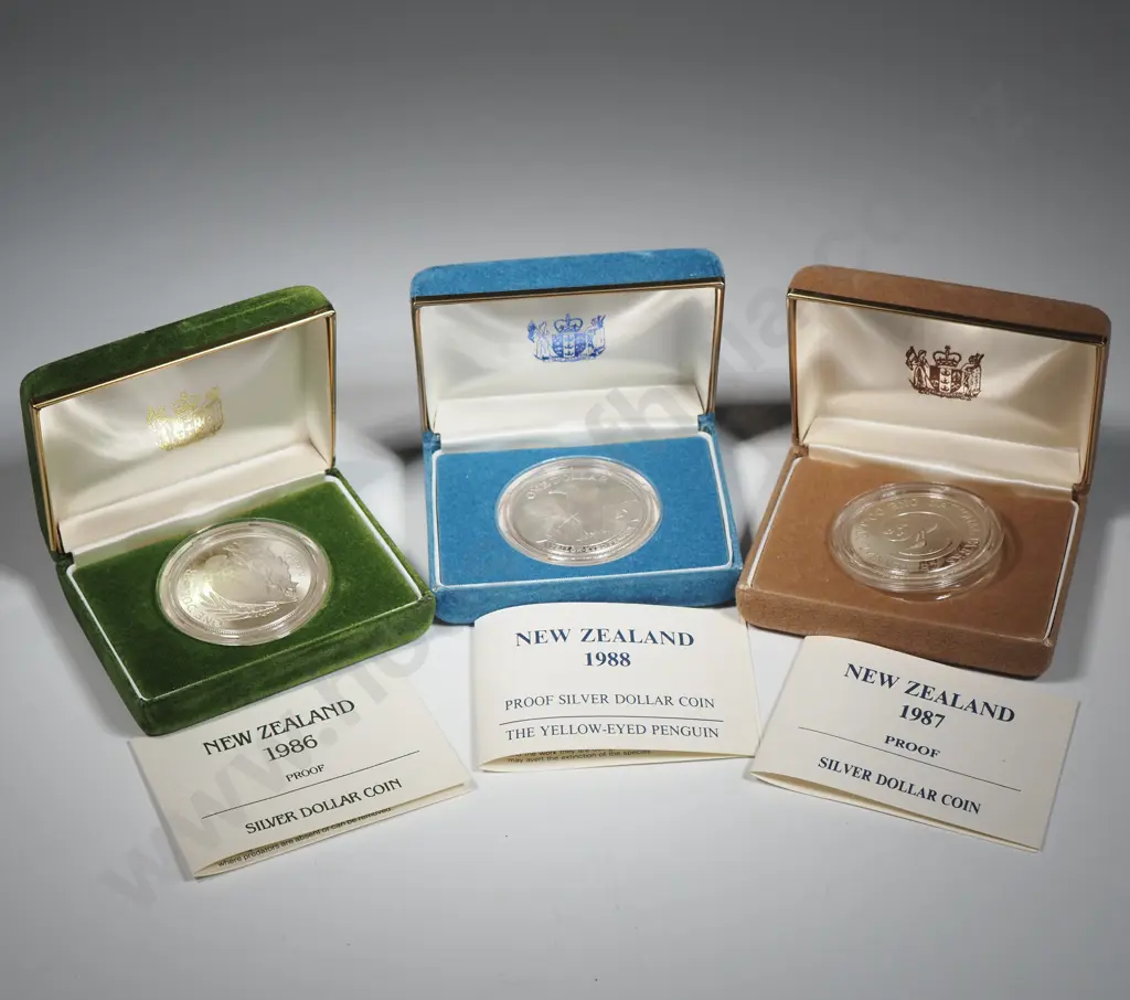 Three New Zealand Cased Silver Proof Dollar Coins  Image 1++