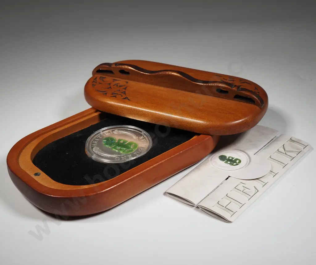 2010 New Zealand Heitiki One Dollar Silver Ounce Proof Coin  Image 1++