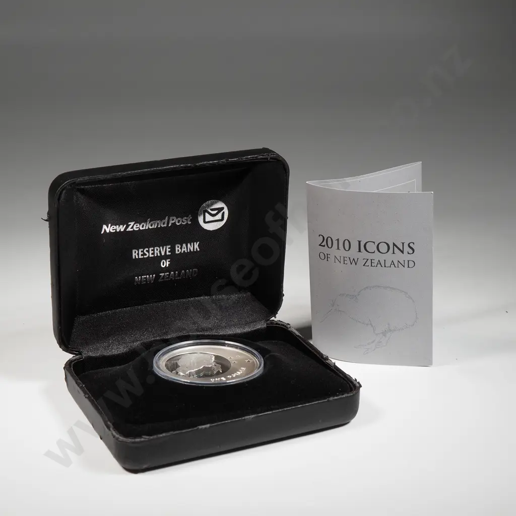 2010 Kiwi Icons New Zealand One Ounce Silver Proof Coin  Image 1++
