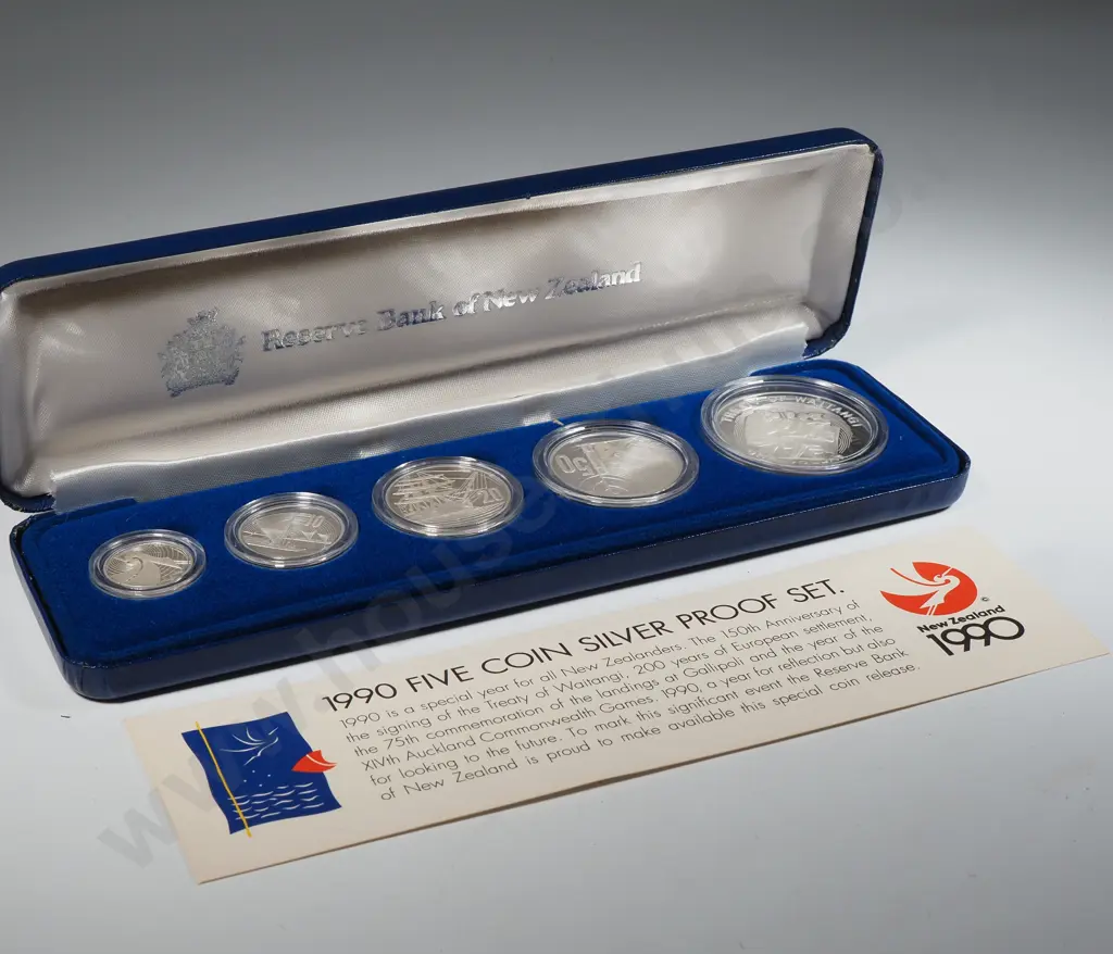 1990 New Zealand Silver Five Coin Proof Set  Image 1++