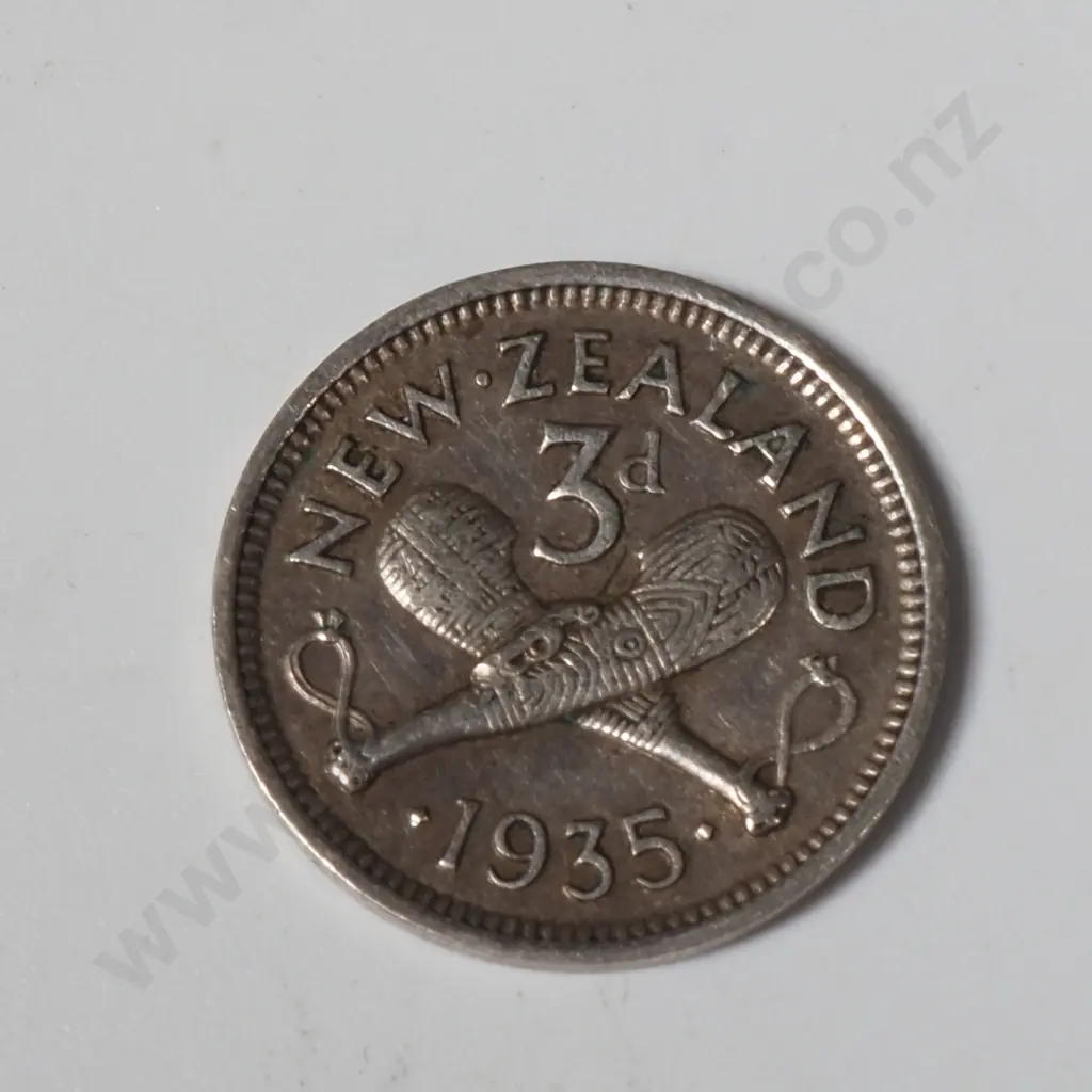 1935 New Zealand Threepence  Image 1++
